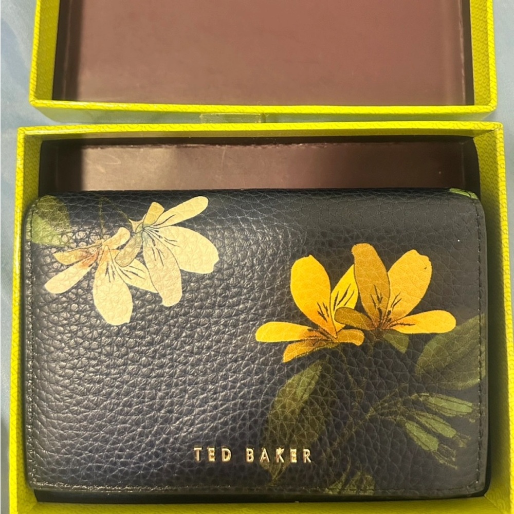 Brand new Ted Baker Leather Wallet